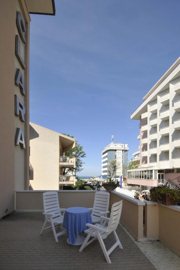 Hotel Clara Риччоне Экстерьер фото